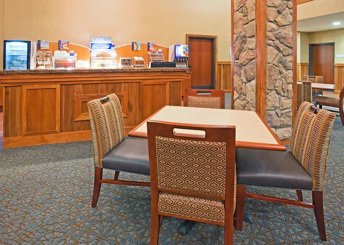 Comfort Inn & Suites Mountain Iron And Virginia